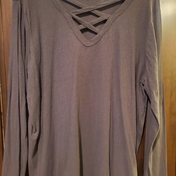 Easel Charcoal long sleeve criss cross long sleeve - Picture 2 of 5